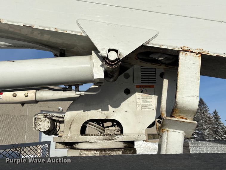 image for item DW4497 2017 RAM 5500HD bucket truck