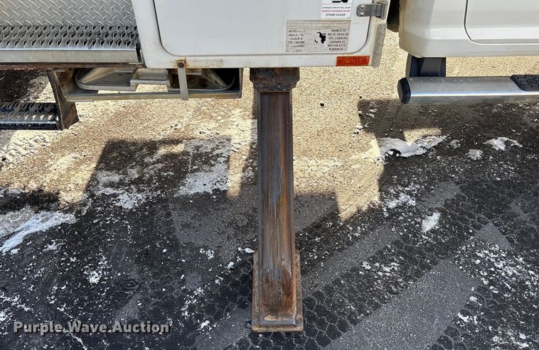 image for item DW4497 2017 RAM 5500HD bucket truck