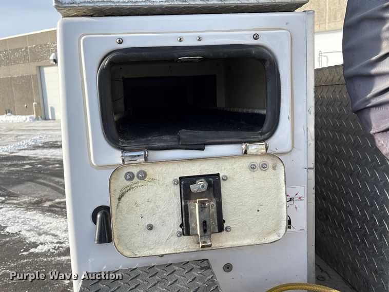 image for item DW4497 2017 RAM 5500HD bucket truck