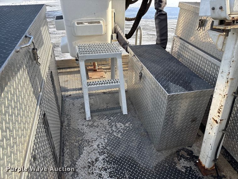 image for item DW4497 2017 RAM 5500HD bucket truck