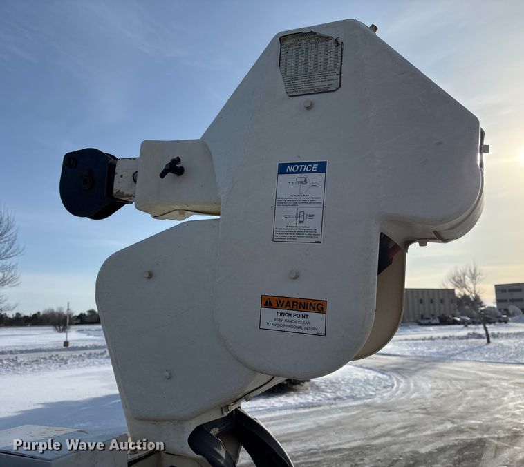 image for item DW4497 2017 RAM 5500HD bucket truck