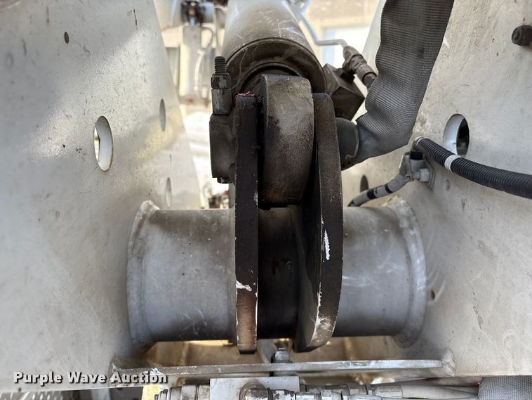 image for item DW4497 2017 RAM 5500HD bucket truck