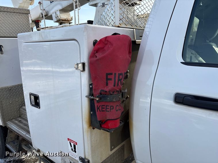 image for item DW4497 2017 RAM 5500HD bucket truck