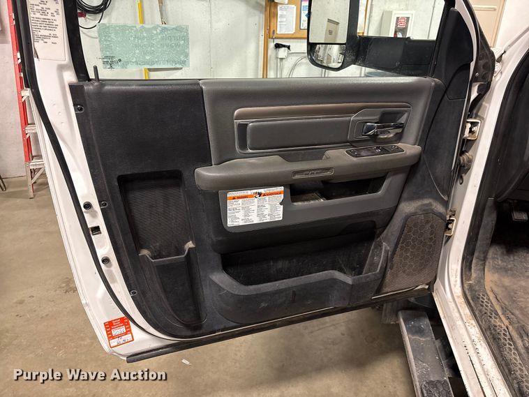 image for item DW4497 2017 RAM 5500HD bucket truck