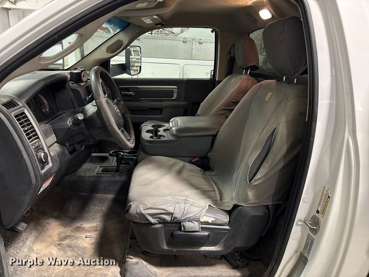 image for item DW4497 2017 RAM 5500HD bucket truck