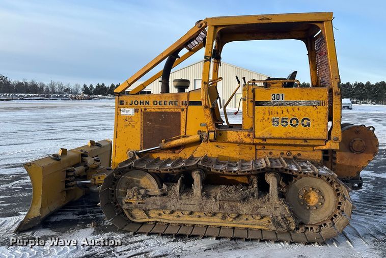 image for item DW4994 1990 John Deere 550G dozer