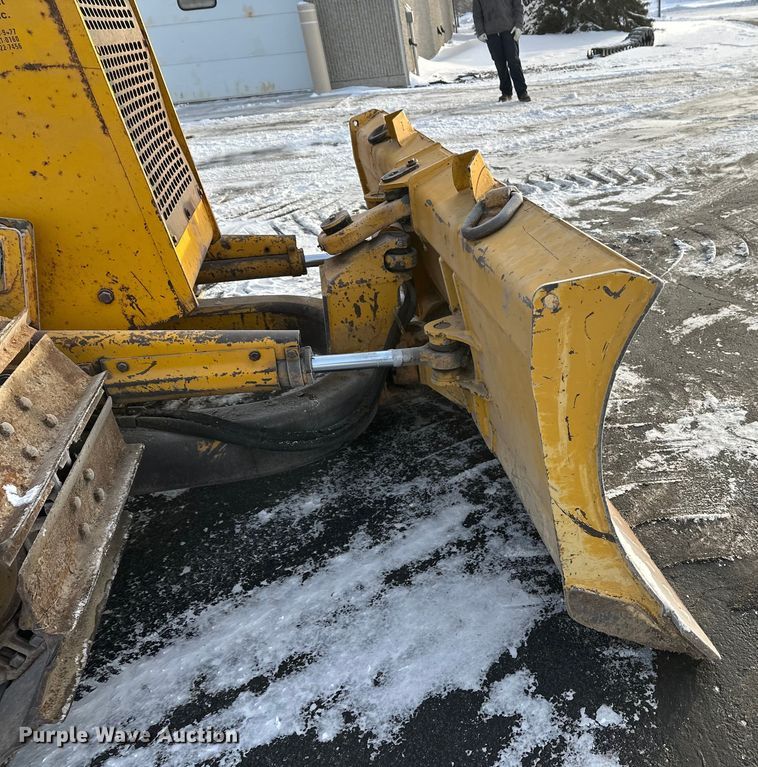 image for item DW4994 1990 John Deere 550G dozer