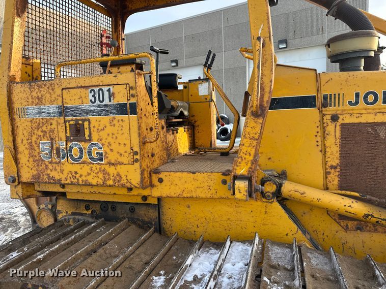 image for item DW4994 1990 John Deere 550G dozer