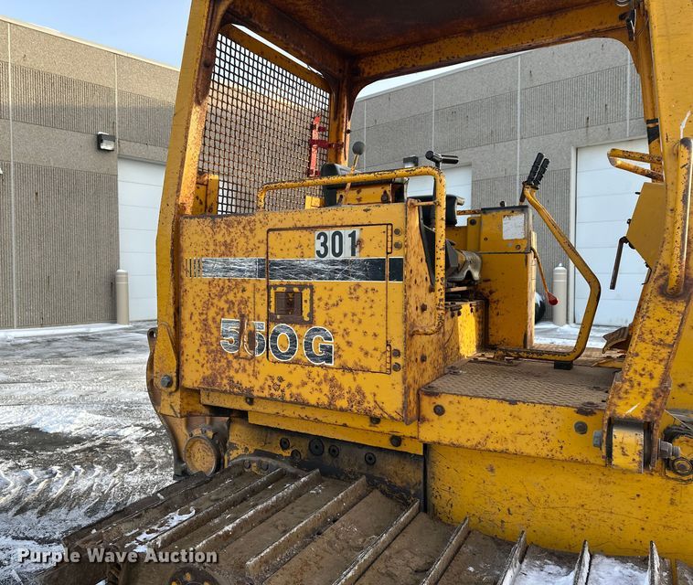 image for item DW4994 1990 John Deere 550G dozer