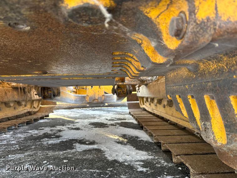 image for item DW4994 1990 John Deere 550G dozer