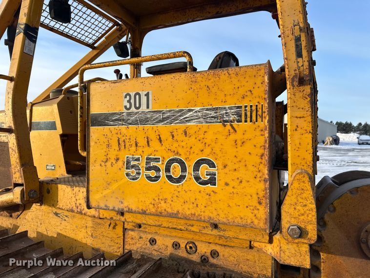 image for item DW4994 1990 John Deere 550G dozer