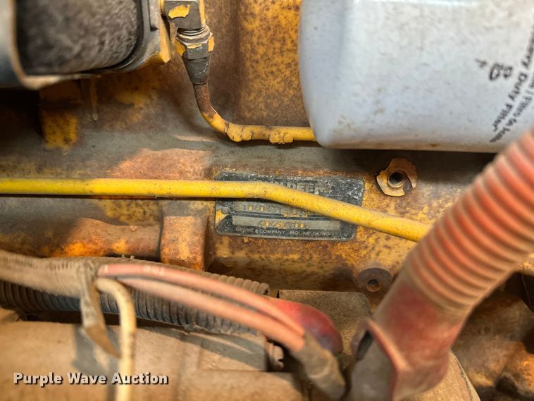 image for item DW4994 1990 John Deere 550G dozer