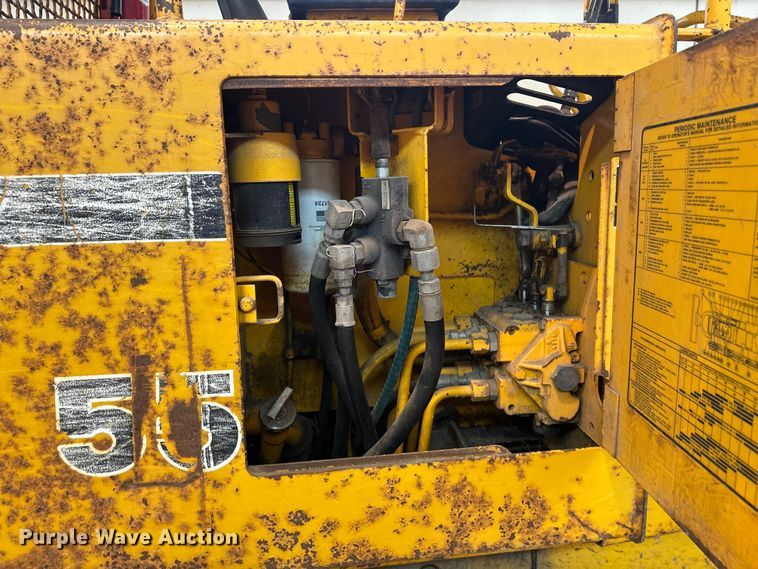 image for item DW4994 1990 John Deere 550G dozer