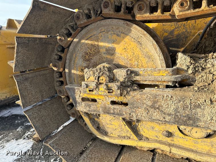 image for item DW4994 1990 John Deere 550G dozer