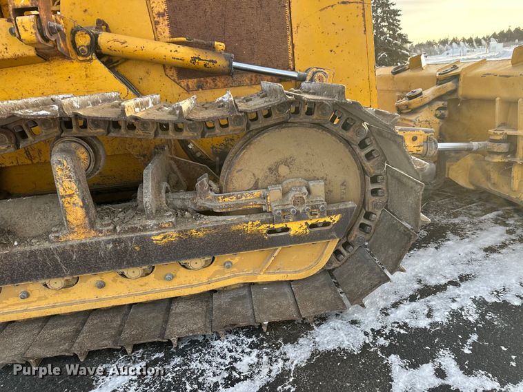 image for item DW4994 1990 John Deere 550G dozer