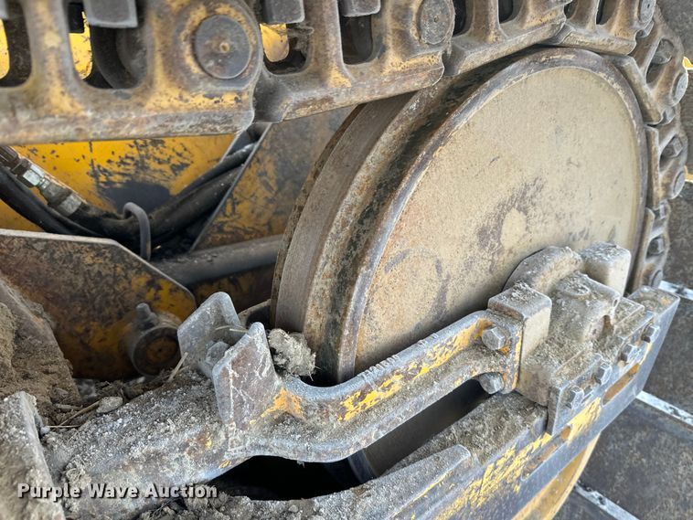 image for item DW4994 1990 John Deere 550G dozer