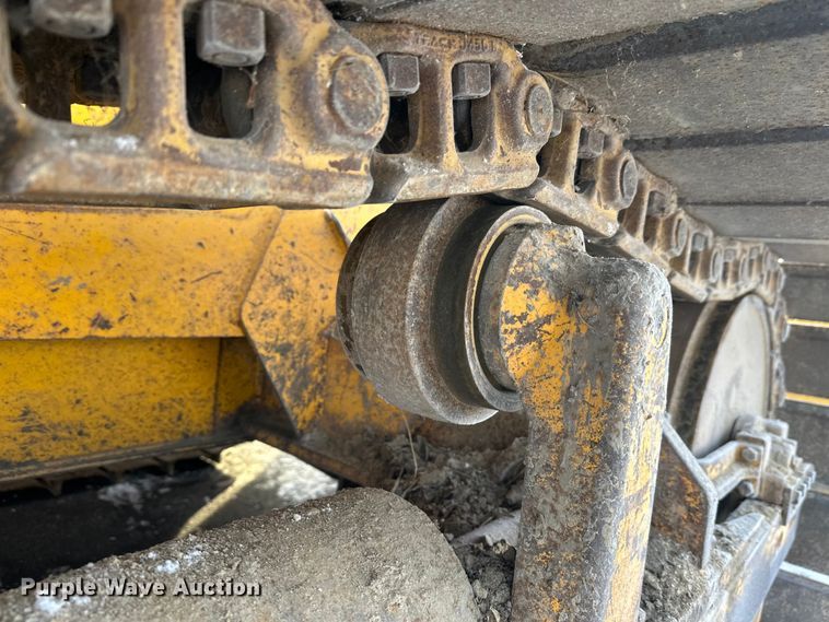 image for item DW4994 1990 John Deere 550G dozer