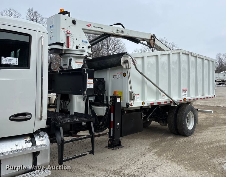 image for item DW7481 2025 Kenworth T600 grapple truck