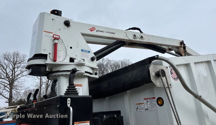 image for item DW7481 2025 Kenworth T600 grapple truck