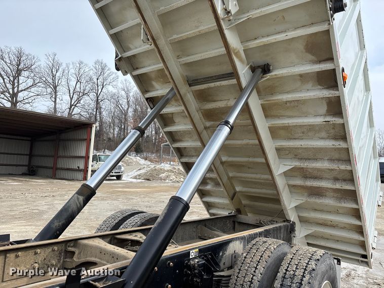 image for item DW7481 2025 Kenworth T600 grapple truck