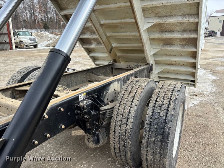 image for item DW7481 2025 Kenworth T600 grapple truck