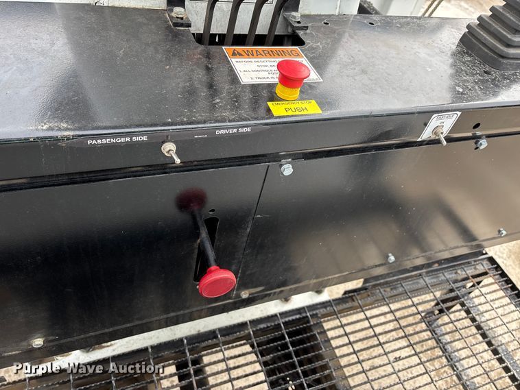 image for item DW7481 2025 Kenworth T600 grapple truck