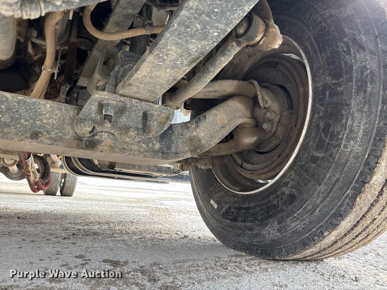 image for item DW7481 2025 Kenworth T600 grapple truck