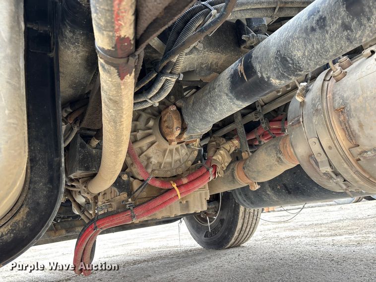 image for item DW7481 2025 Kenworth T600 grapple truck