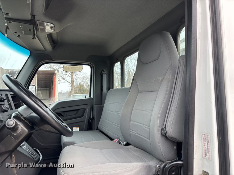 image for item DW7481 2025 Kenworth T600 grapple truck