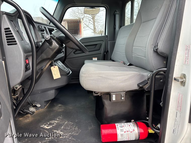 image for item DW7481 2025 Kenworth T600 grapple truck