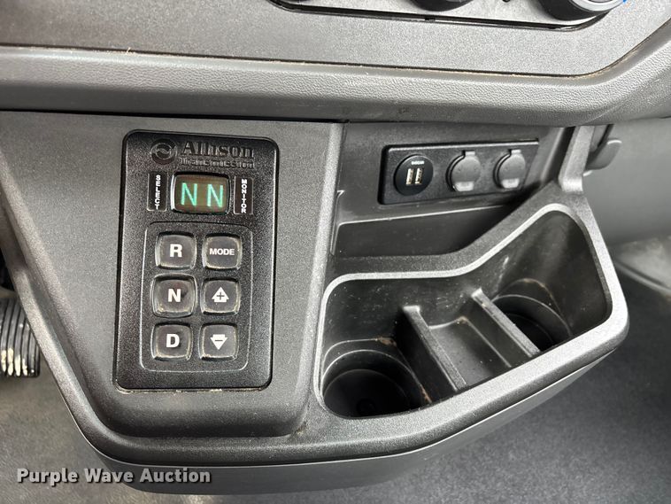 image for item DW7481 2025 Kenworth T600 grapple truck