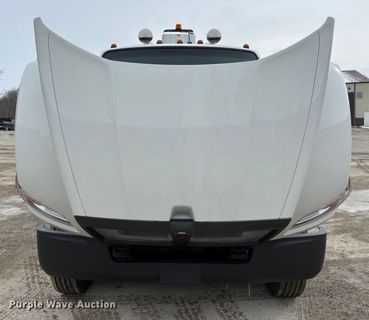 image for item DW7481 2025 Kenworth T600 grapple truck