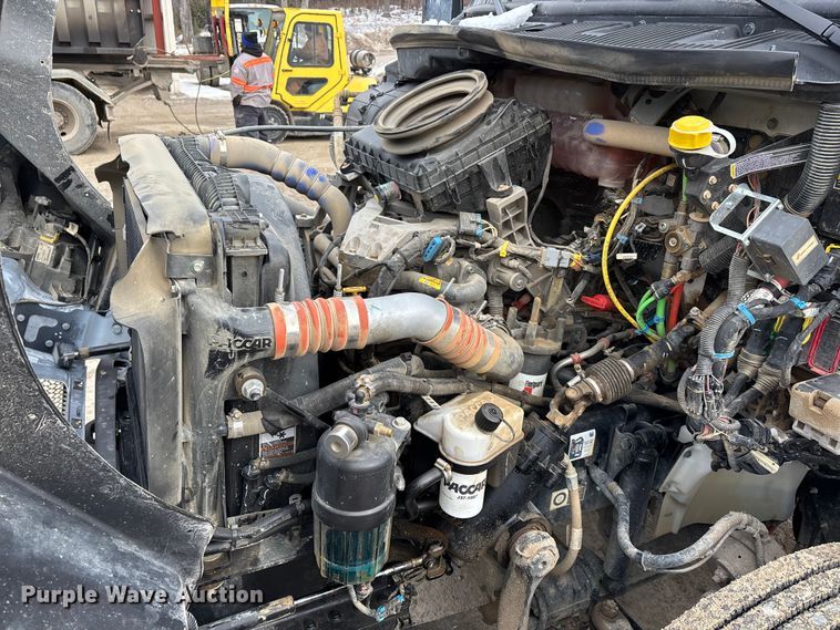 image for item DW7481 2025 Kenworth T600 grapple truck