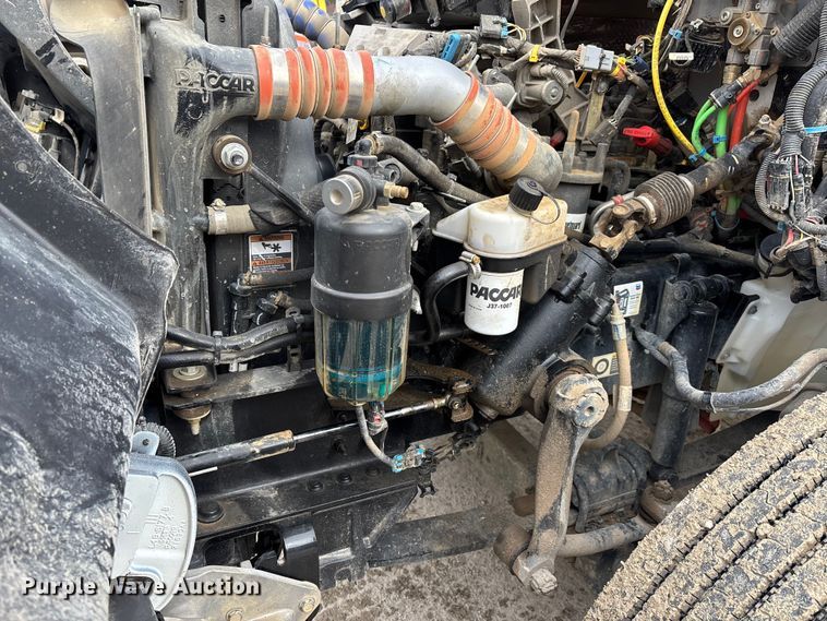 image for item DW7481 2025 Kenworth T600 grapple truck