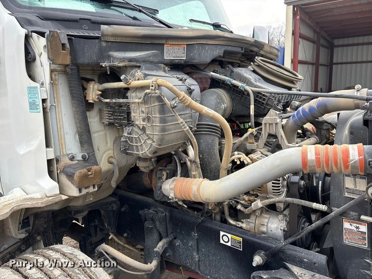 image for item DW7481 2025 Kenworth T600 grapple truck