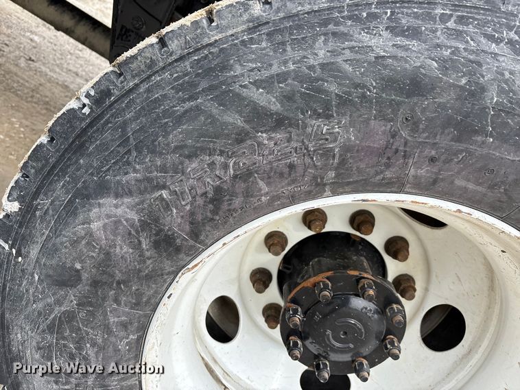 image for item DW7481 2025 Kenworth T600 grapple truck