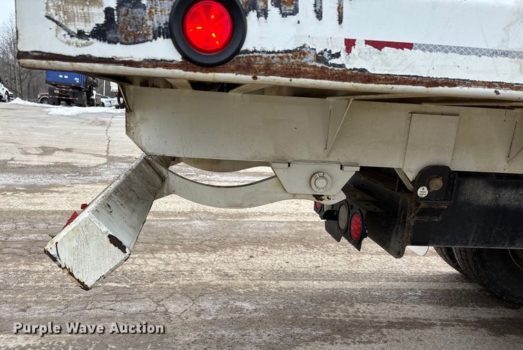 image for item DW7482 2025 Kenworth T600 grapple truck