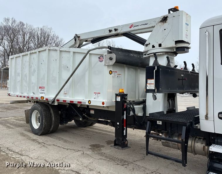 image for item DW7482 2025 Kenworth T600 grapple truck