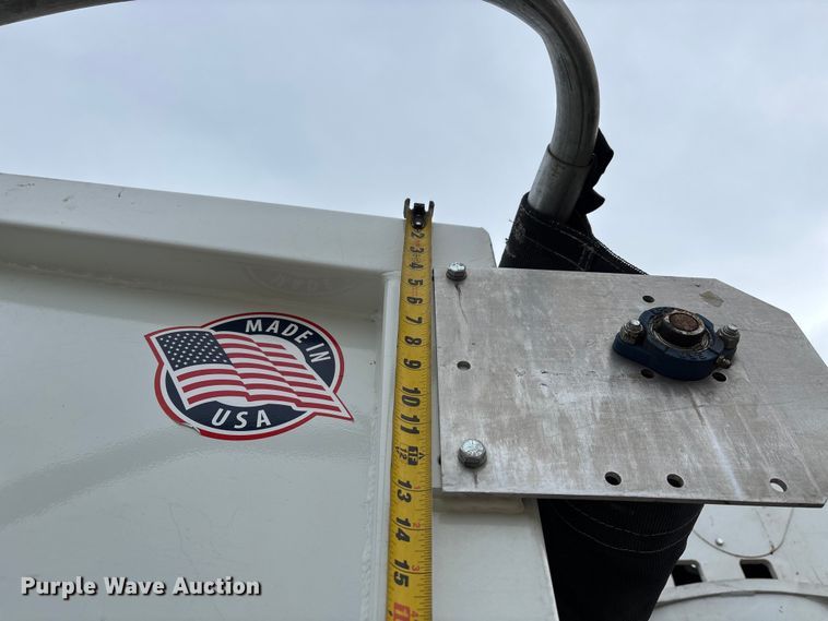 image for item DW7482 2025 Kenworth T600 grapple truck