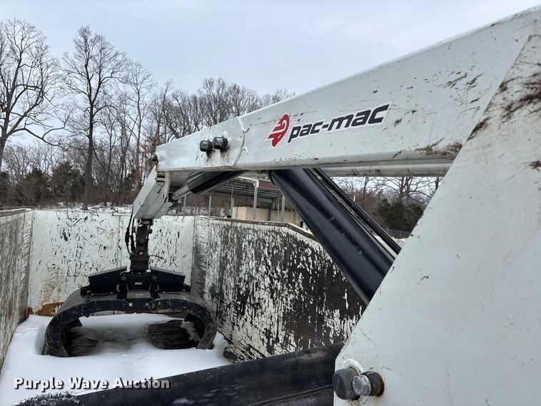 image for item DW7482 2025 Kenworth T600 grapple truck