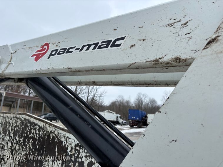 image for item DW7482 2025 Kenworth T600 grapple truck