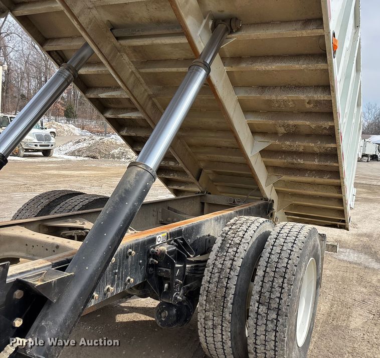 image for item DW7482 2025 Kenworth T600 grapple truck