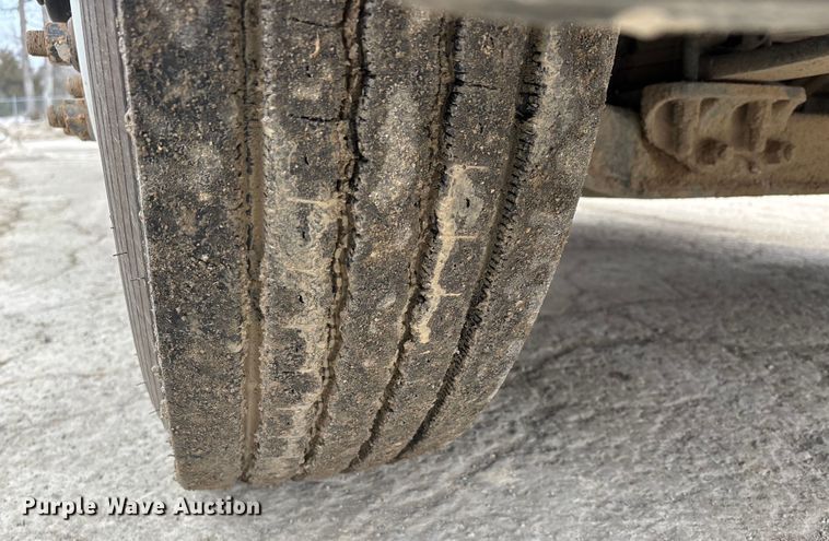 image for item DW7482 2025 Kenworth T600 grapple truck