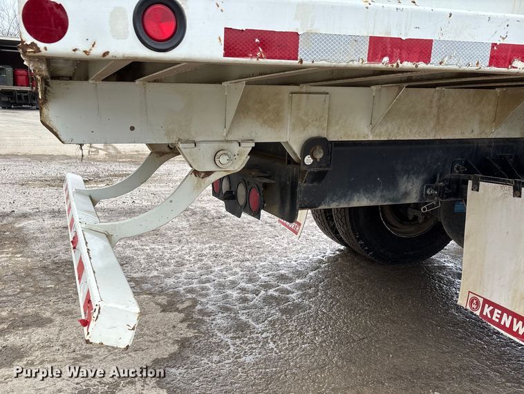 image for item DW7484 2025 Kenworth T600 grapple truck