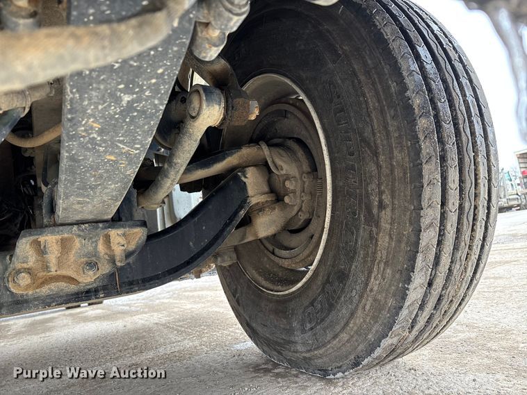 image for item DW7484 2025 Kenworth T600 grapple truck