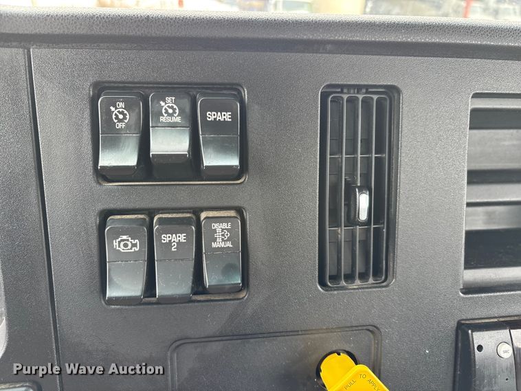 image for item DW7484 2025 Kenworth T600 grapple truck