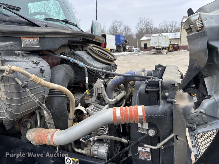 image for item DW7484 2025 Kenworth T600 grapple truck