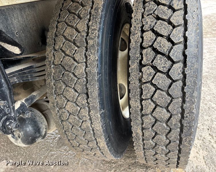 image for item DW7484 2025 Kenworth T600 grapple truck