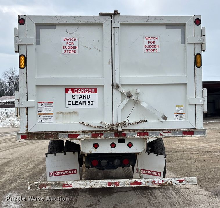 image for item DW7485 2025 Kenworth T600 grapple truck