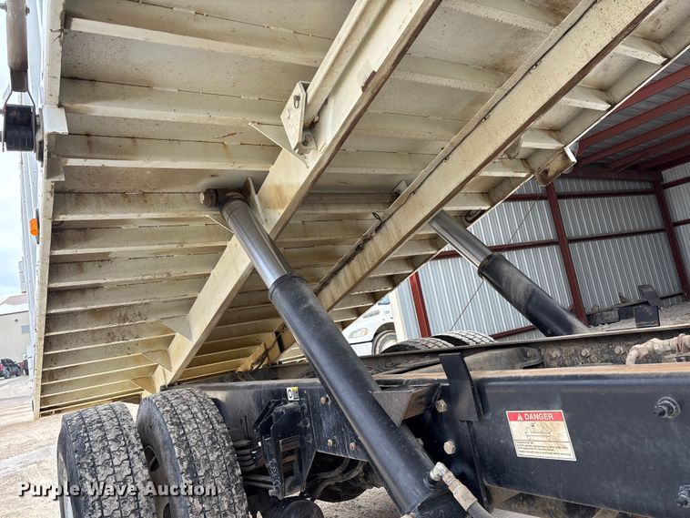 image for item DW7485 2025 Kenworth T600 grapple truck